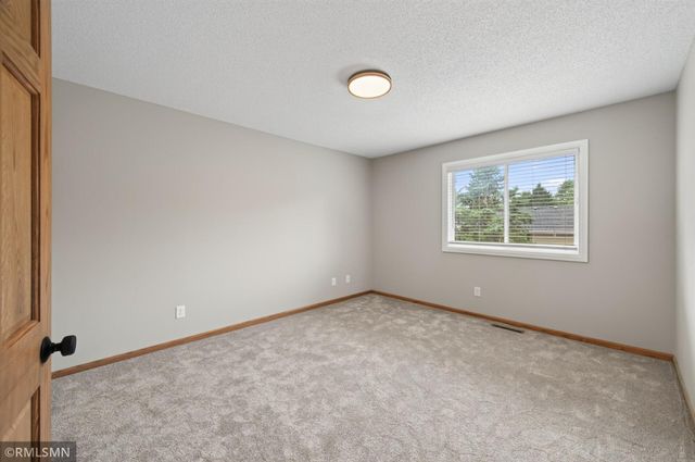 89 126th Lane NW, Coon Rapids, MN 55448