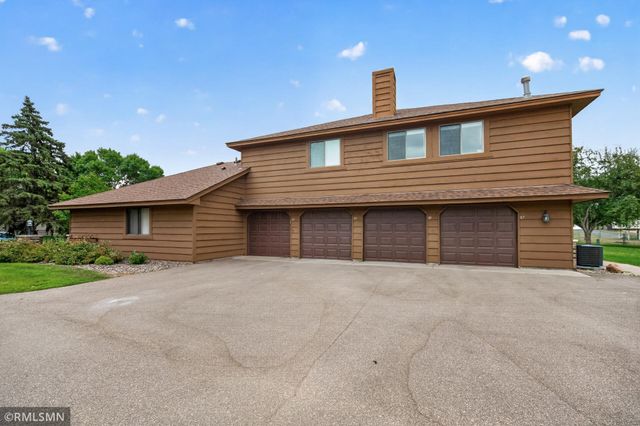 89 126th Lane NW, Coon Rapids, MN 55448