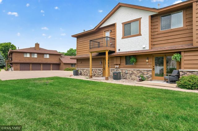 89 126th Lane NW, Coon Rapids, MN 55448