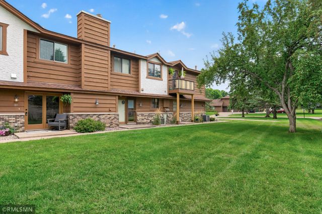 89 126th Lane NW, Coon Rapids, MN 55448