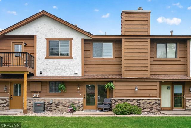 89 126th Lane NW, Coon Rapids, MN 55448