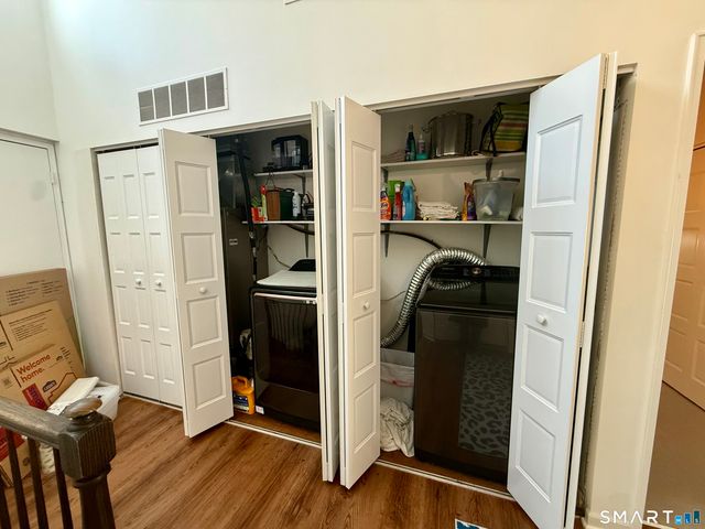 85 Ledgebrook Drive 85, Norwalk, CT 06854