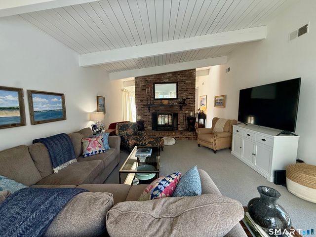 85 Ledgebrook Drive 85, Norwalk, CT 06854