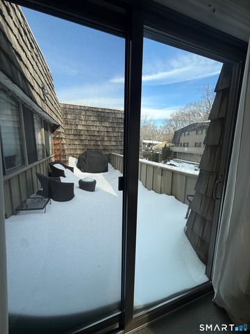 85 Ledgebrook Drive 85, Norwalk, CT 06854