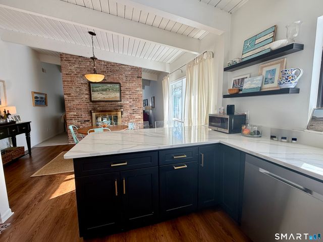 85 Ledgebrook Drive 85, Norwalk, CT 06854