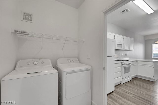 496 Baby Eagle, Henderson, NV 89012