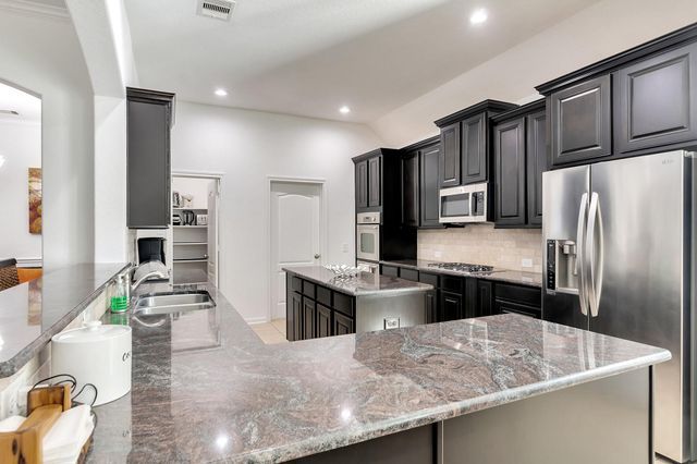 51 Prairie Falcon, The Woodlands, TX 77389