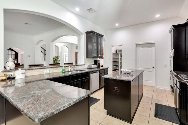 51 Prairie Falcon, The Woodlands, TX 77389