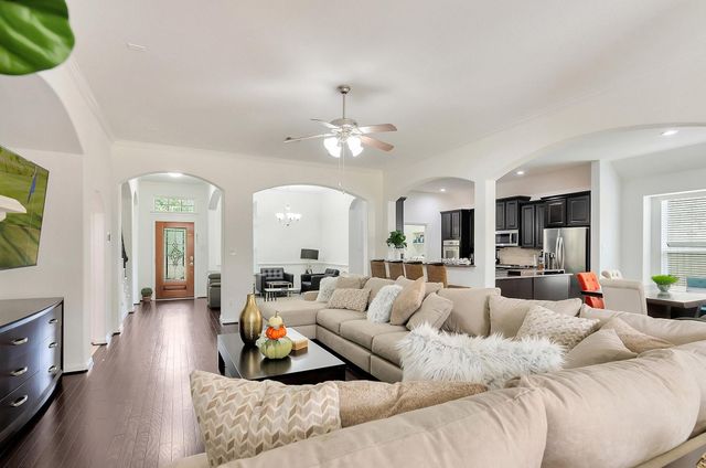 51 Prairie Falcon, The Woodlands, TX 77389