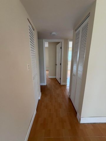 3660 SW 60th Avenue 2, Davie, FL 33314