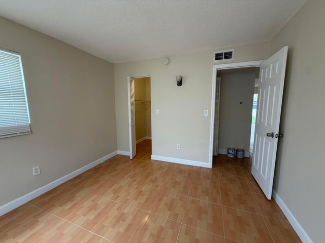 3660 SW 60th Avenue 2, Davie, FL 33314