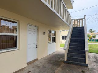 3660 SW 60th Avenue 2, Davie, FL 33314