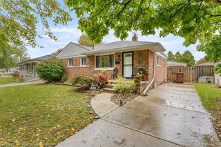 4329 Adams Circle, Wayne, MI 48184