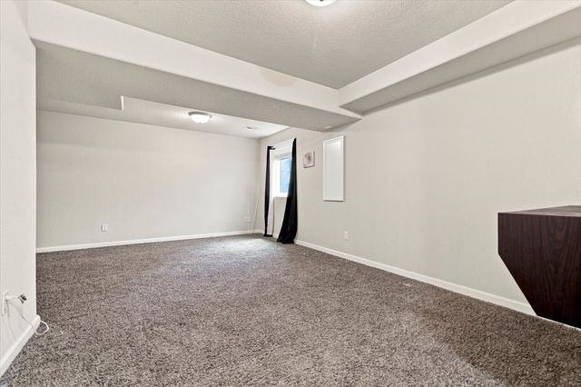 1901 30th Avenue SW, Altoona, IA 50009