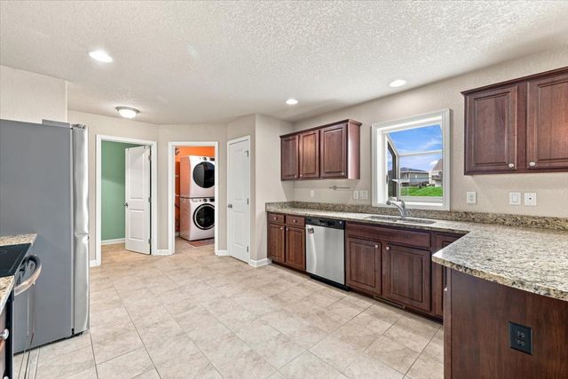 1901 30th Avenue SW, Altoona, IA 50009