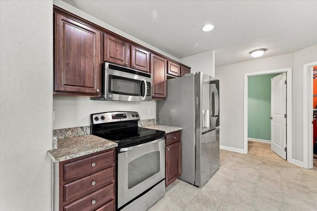 1901 30th Avenue SW, Altoona, IA 50009