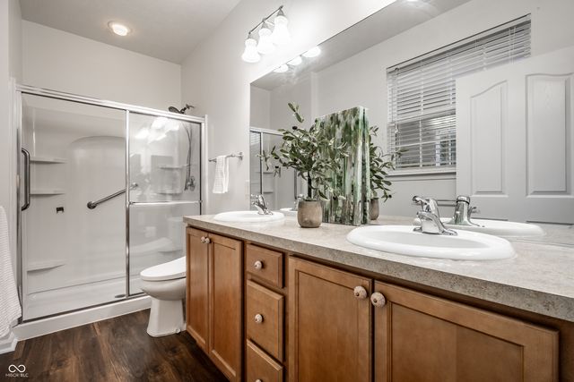 15983 Lambrusco Way, Fishers, IN 46037