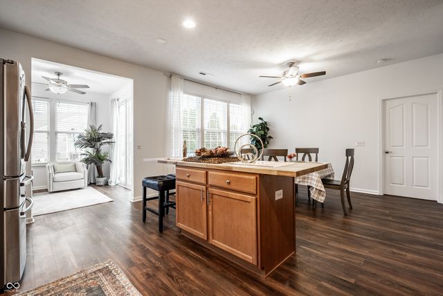 15983 Lambrusco Way, Fishers, IN 46037