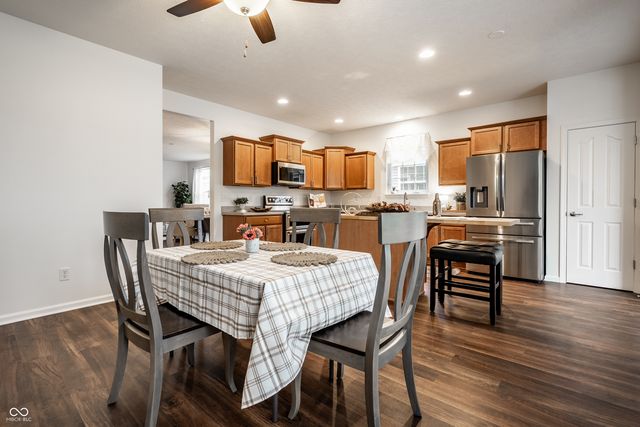 15983 Lambrusco Way, Fishers, IN 46037