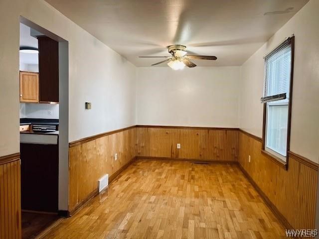 199 Fairgreen Drive Right, Amherst, NY 14228