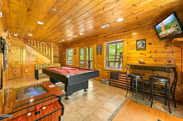 4230 Alyssa Way, Gatlinburg, TN 37738