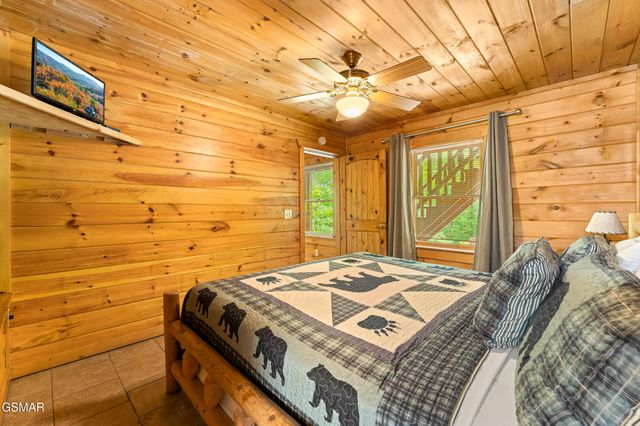 4230 Alyssa Way, Gatlinburg, TN 37738