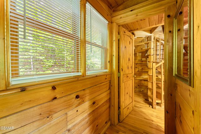 4230 Alyssa Way, Gatlinburg, TN 37738