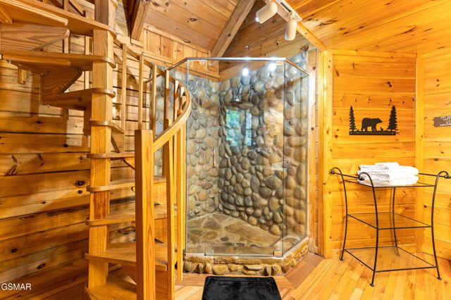 4230 Alyssa Way, Gatlinburg, TN 37738