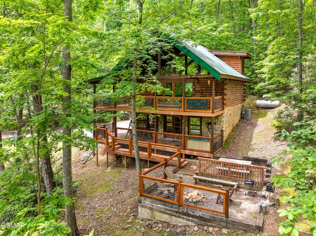 4230 Alyssa Way, Gatlinburg, TN 37738