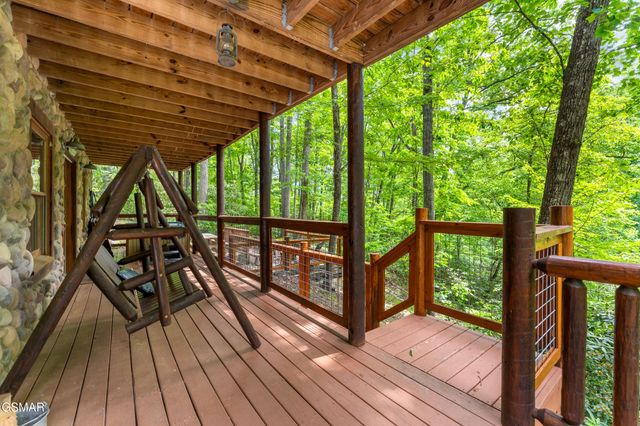 4230 Alyssa Way, Gatlinburg, TN 37738