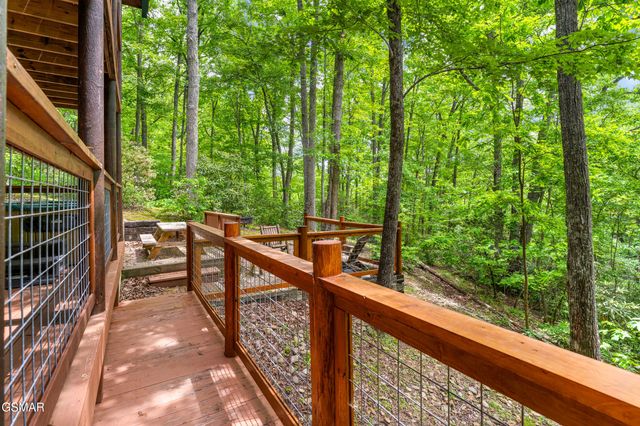 4230 Alyssa Way, Gatlinburg, TN 37738