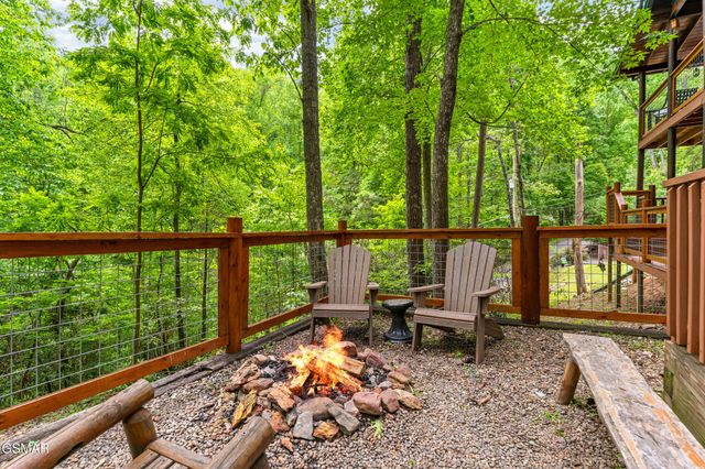 4230 Alyssa Way, Gatlinburg, TN 37738