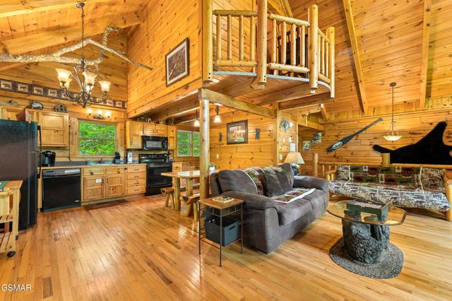 4230 Alyssa Way, Gatlinburg, TN 37738