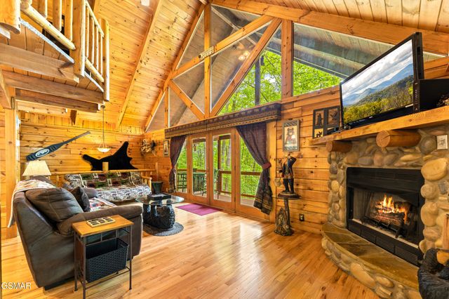 4230 Alyssa Way, Gatlinburg, TN 37738