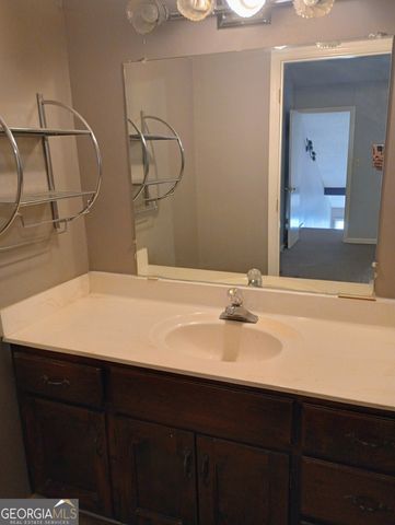 2505 W Broad Street APT 332, Athens, GA 30606