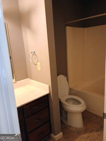 2505 W Broad Street APT 332, Athens, GA 30606