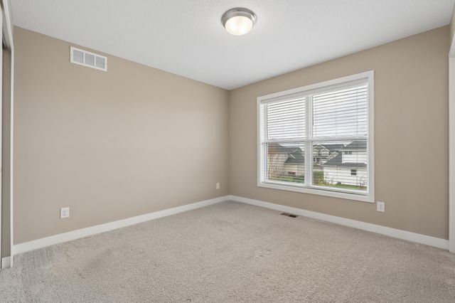 6004 Idsen Lane S, Cottage Grove, MN 55016