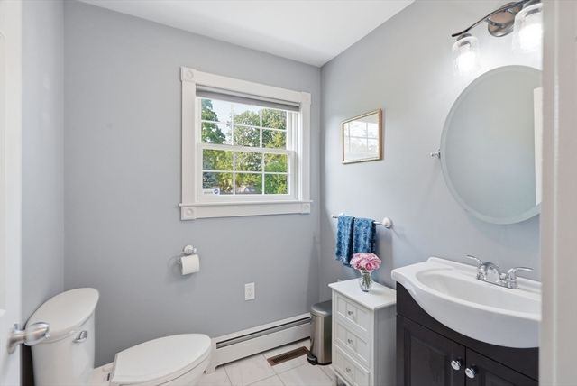 76 Whitlow St, New Bedford, MA 02740