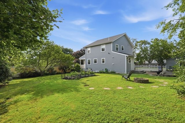 76 Whitlow St, New Bedford, MA 02740