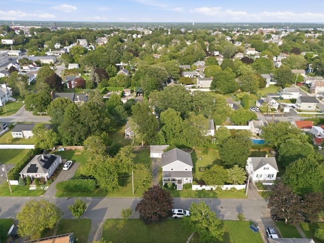 76 Whitlow St, New Bedford, MA 02740