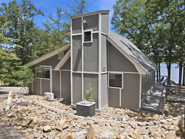 108 E Barker Creek Drive, Scroggins, TX 75480