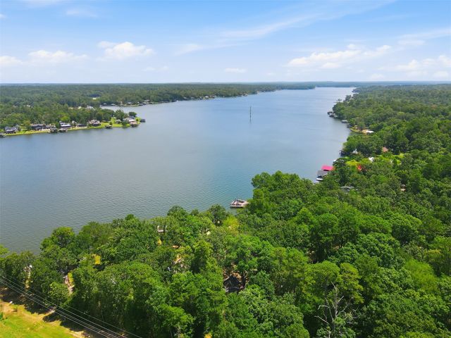 108 E Barker Creek Drive, Scroggins, TX 75480
