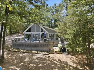 108 E Barker Creek Drive, Scroggins, TX 75480