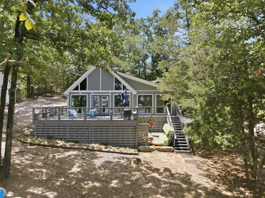 108 E Barker Creek Drive, Scroggins, TX 75480