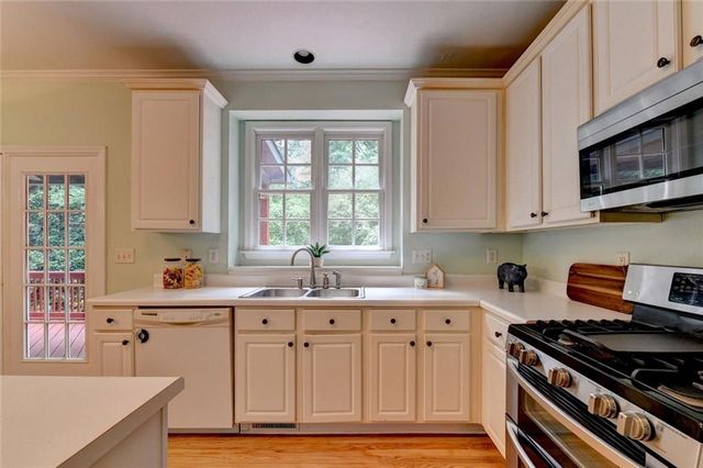 625 Stonestile Trace, Johns Creek, GA 30024