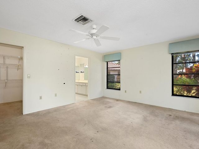 5450 GOLF POINTE DRIVE, Sarasota, FL 34243