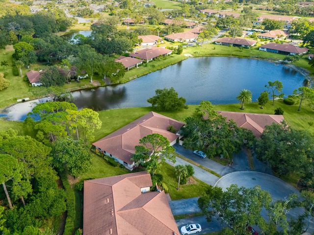 5450 GOLF POINTE DRIVE, Sarasota, FL 34243