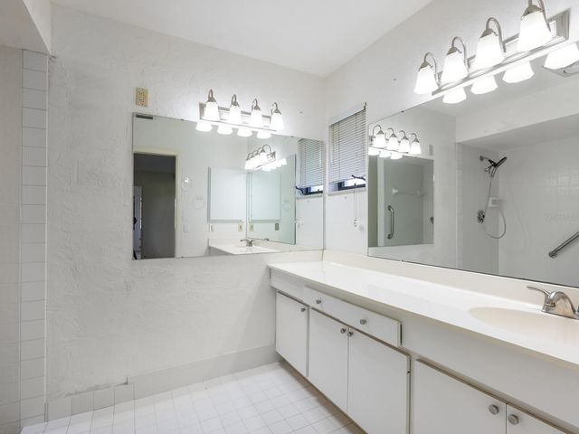 5450 GOLF POINTE DRIVE, Sarasota, FL 34243