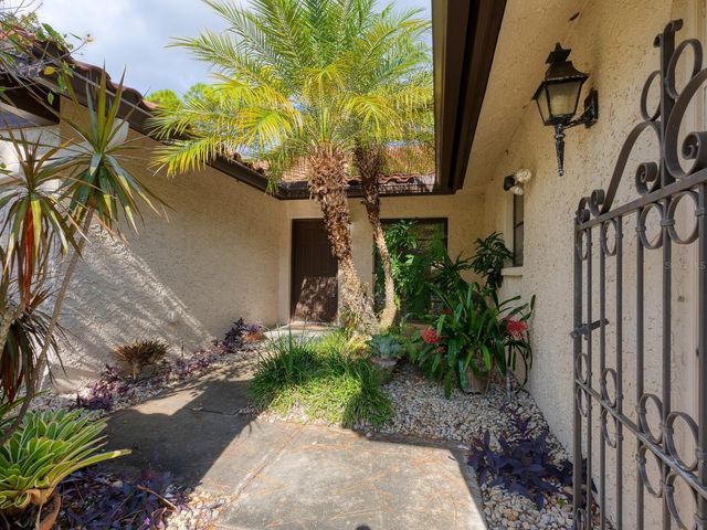 5450 GOLF POINTE DRIVE, Sarasota, FL 34243