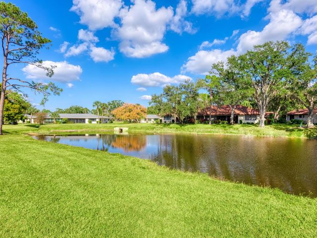 5450 GOLF POINTE DRIVE, Sarasota, FL 34243